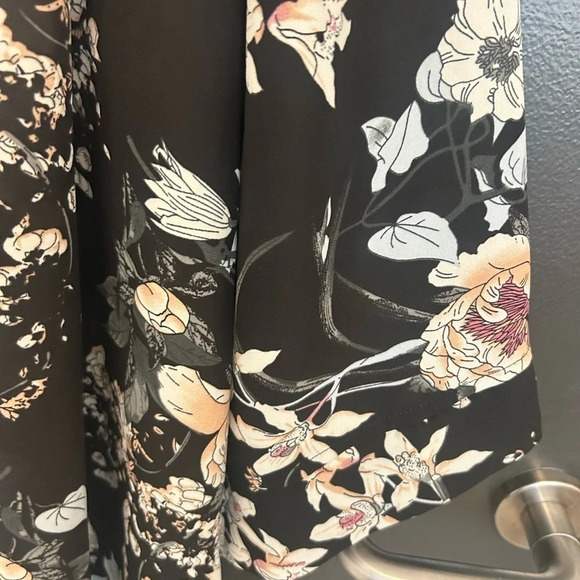 Tahari polyester kimono wrap XL  excellent condition - Picture 3 of 7